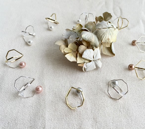 真鍮と刺繍糸を使ったアクセサリーplant pot.