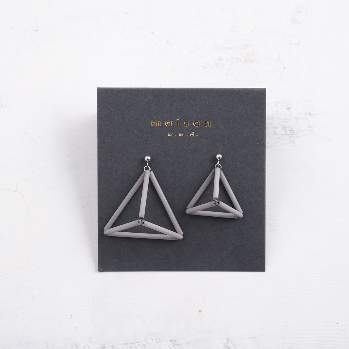 送料無料】 瀬戸焼アクセサリー / arrow / ボックス付き